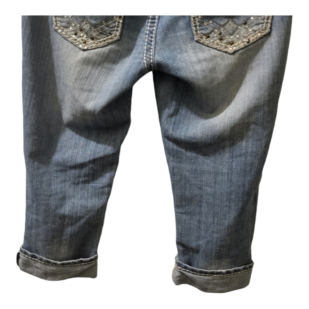 Almost Famous Y2K Capri ,Cuff, Distressed Jeans, Size 7 - Picture 12 of 13